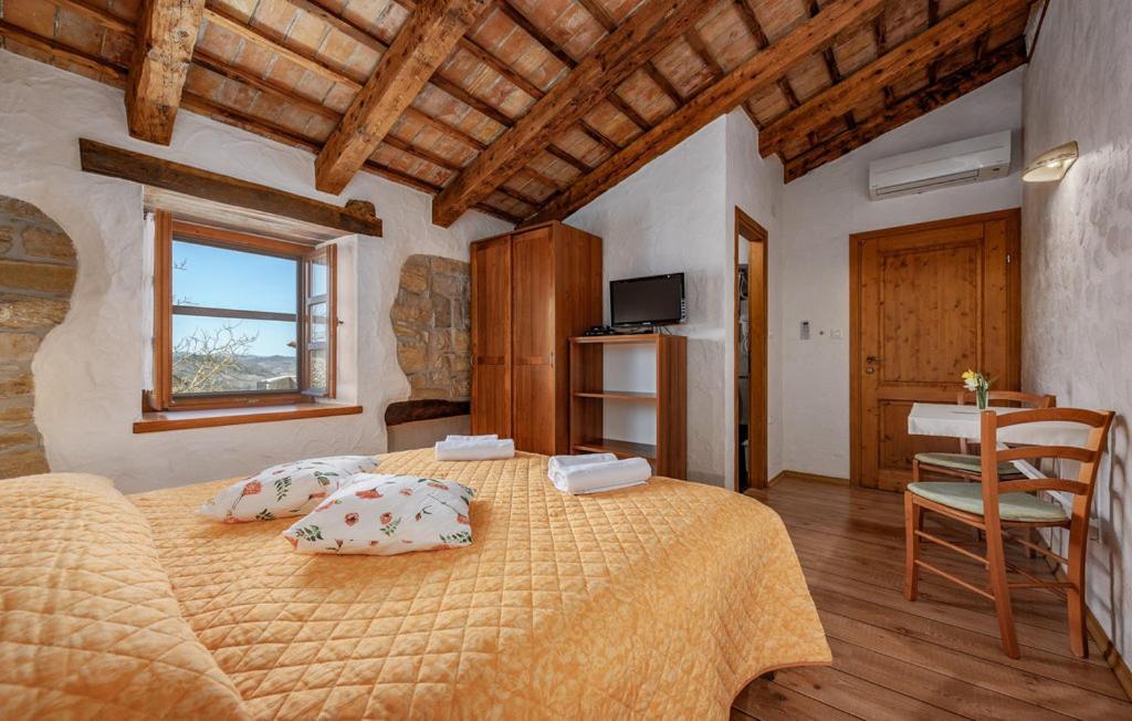Guesthouse Gospodi Cerovlje Eksteriør bilde